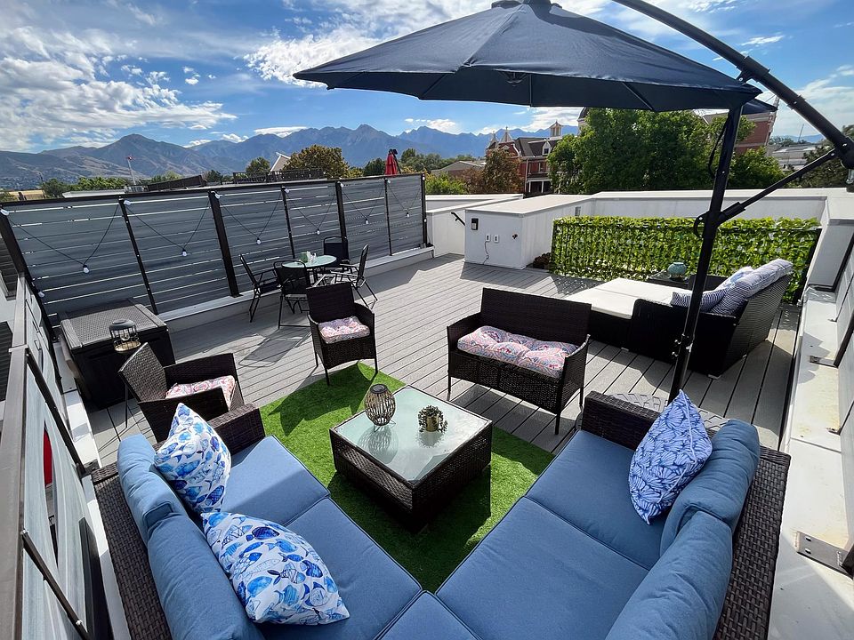 Rooftop patio view from back corner.