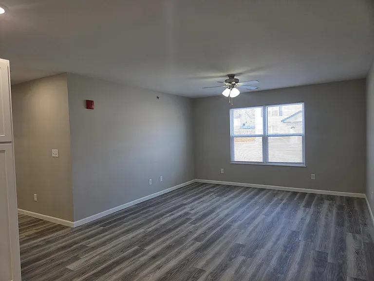 Willow Grove Apartments — Photo 21