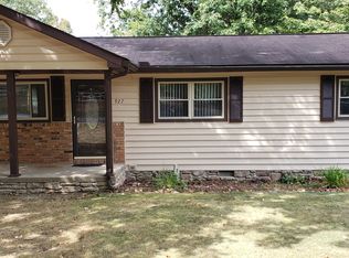 927 Old Grandview Rd, Beaver, WV 25813