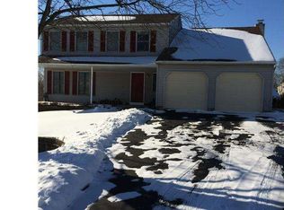 2136 Deer Ridge Dr, Pottstown, PA 19464