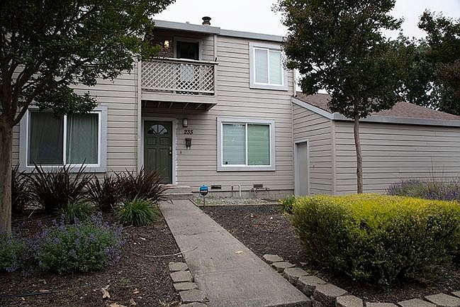 1st image of 235 Brown St