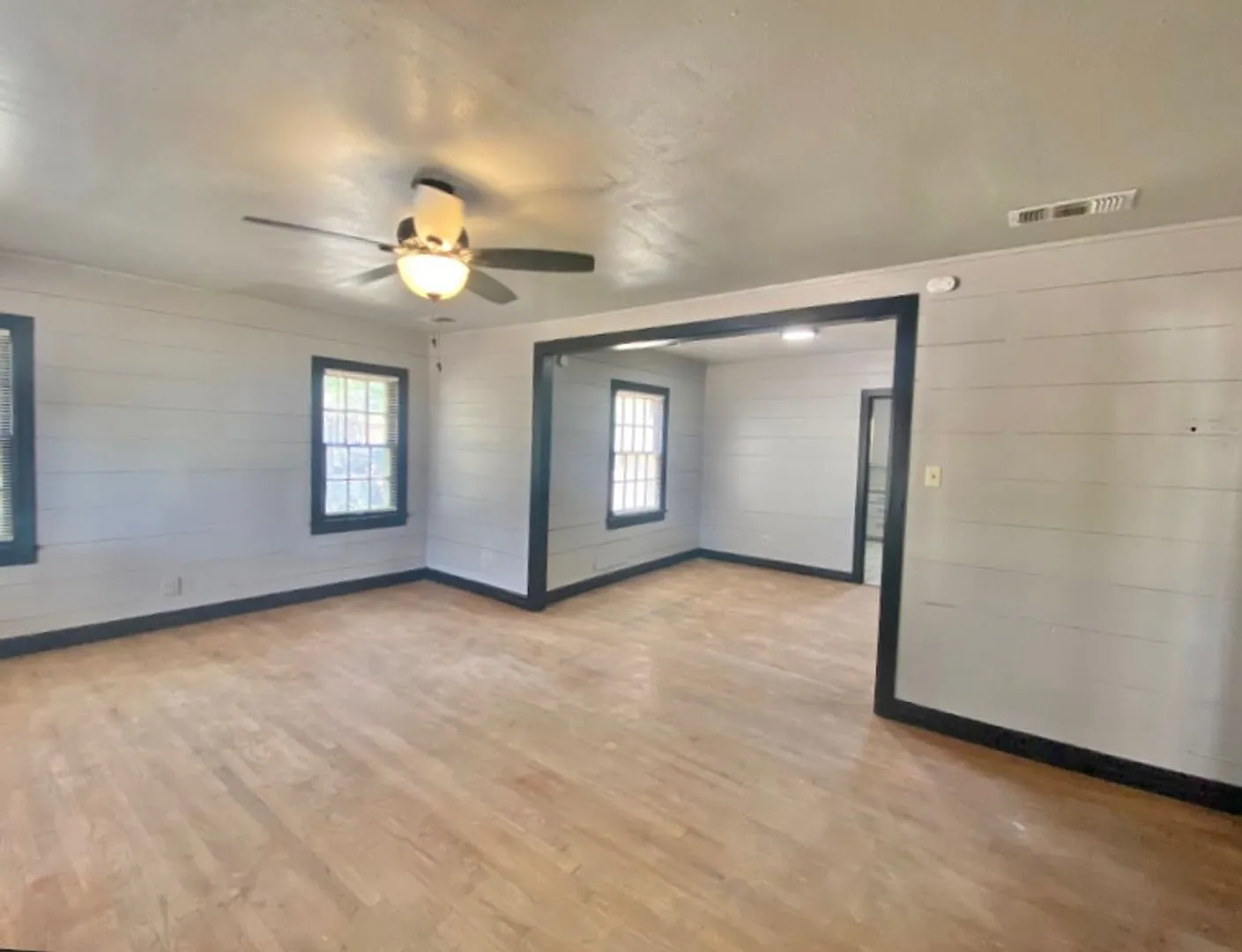 Available Now - 2 bed 1 bath near Texas Tech University — Photo 3