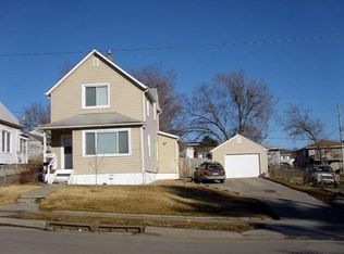 5625 S 33rd Ave, Omaha, NE 68107