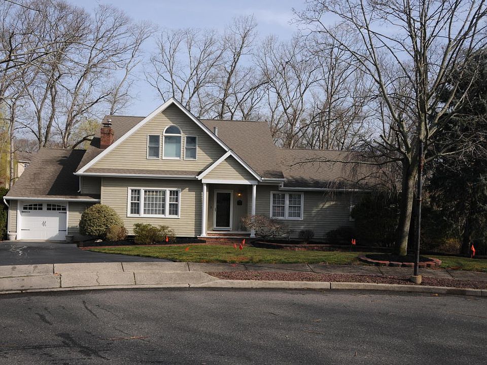 1st image of 686 Longview Dr