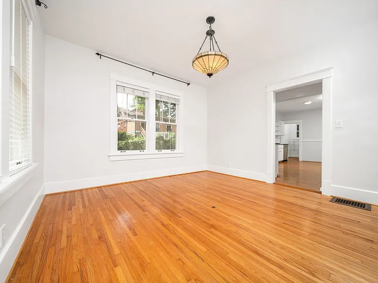 1710 Gale Ln — Photo 6