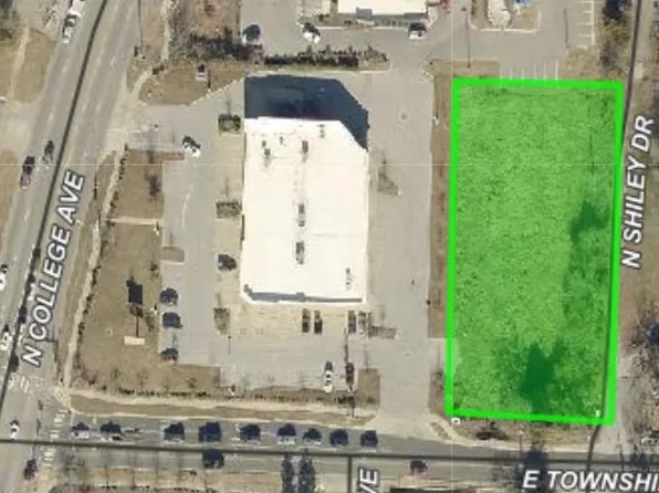E Township St, Fayetteville, AR 72703