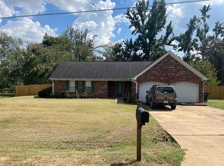 809 Deerfield Dr, Oxford, MS 38655