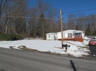 696 Bunker Hill Rd, Central City, PA 15926