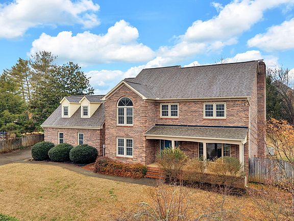 2nd image of 12129 Broadwood Dr