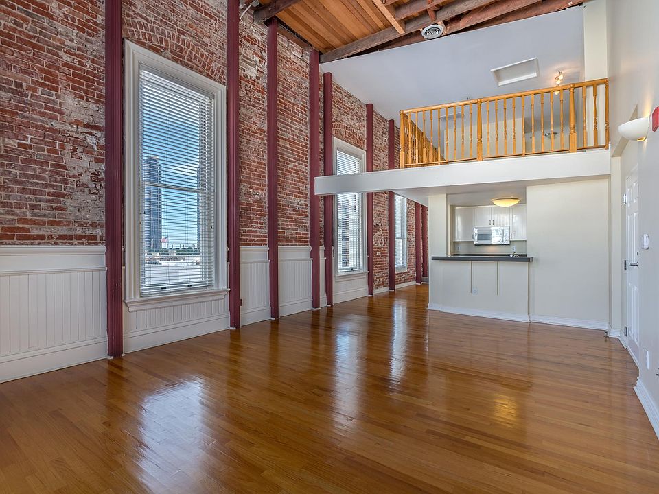 1st image of 433 G St APT 403