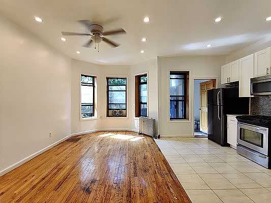 1st image of 21 Stephens Ct #1