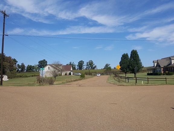 5th image of 383 W Hannah Marie Dr