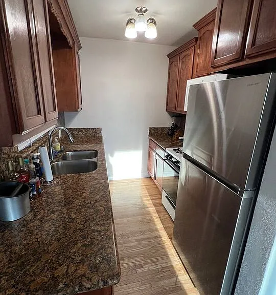 3005 Ocean Front Walk #A — Photo 4