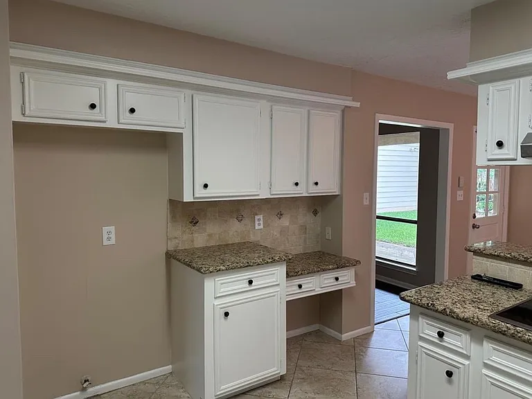 17406 Spicewood Springs Ln #17406 — Photo 11