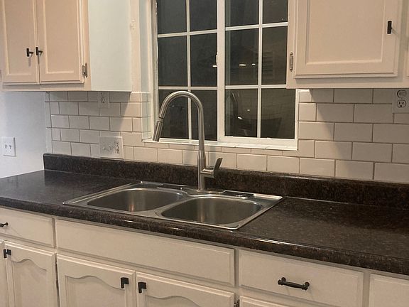 3rd image of 6643 Chalet Dr #1