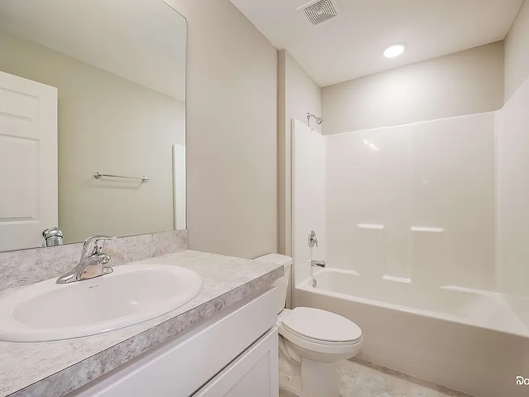 2910 57th St W — Photo 12