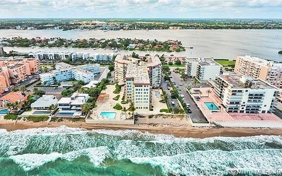 3rd image of 3475 S Ocean Blvd #3110