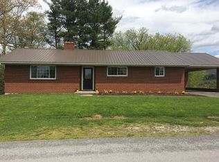 190 Blackwell St, Tazewell, VA 24651