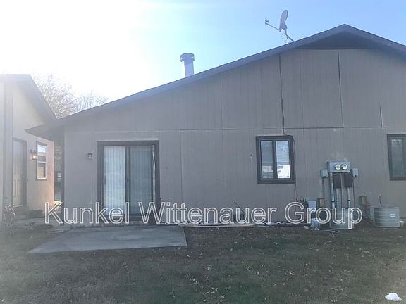 2nd image of 19 Twin Oaks Dr