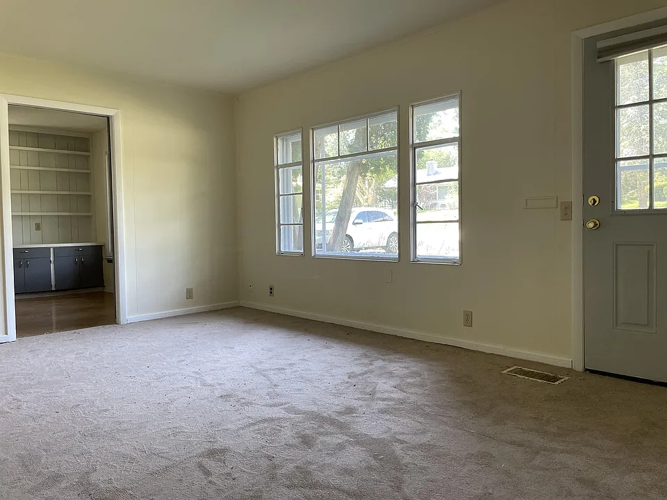 Central AC, Forced Air Heat
