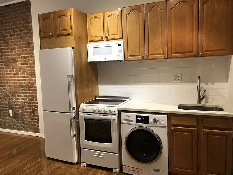 334 E 91st St #3E — Photo 5