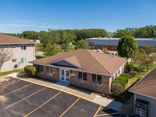 Ashford Apartments | 4808 Grand Ave, Davenport, IA