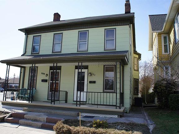 2nd image of 302 E Walnut St