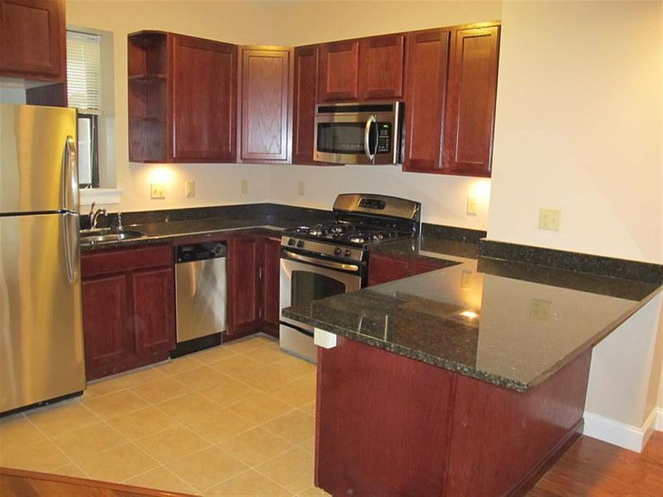 1st image of 75 Hancock St APT 8