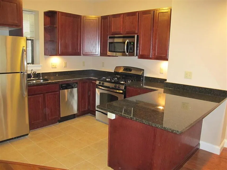 75 Hancock St #8