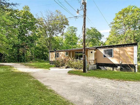 3rd image of 39386 Beech St