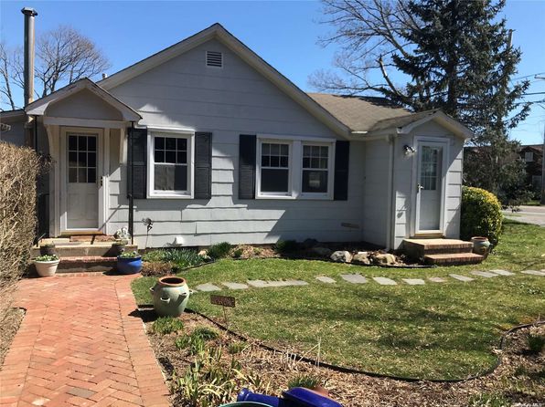 Riverhead Real Estate Riverhead Ny Homes For Sale Zillow