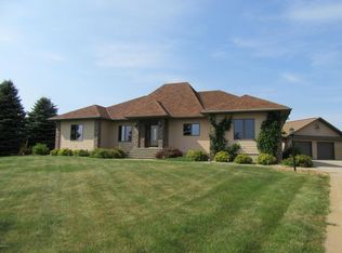 62 Valhalla Rd, Slayton, MN 56172