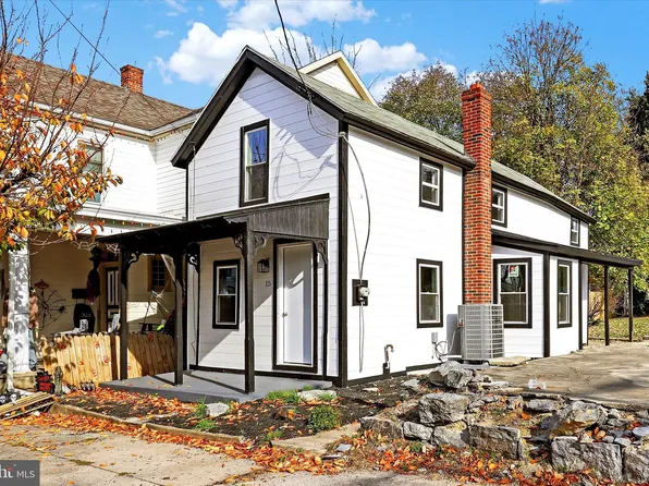 15 N Washington St, Shippensburg, PA 17257