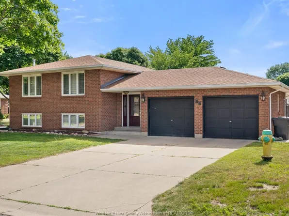 36 Cherrywood Ave, Leamington, ON N8H 4Z9