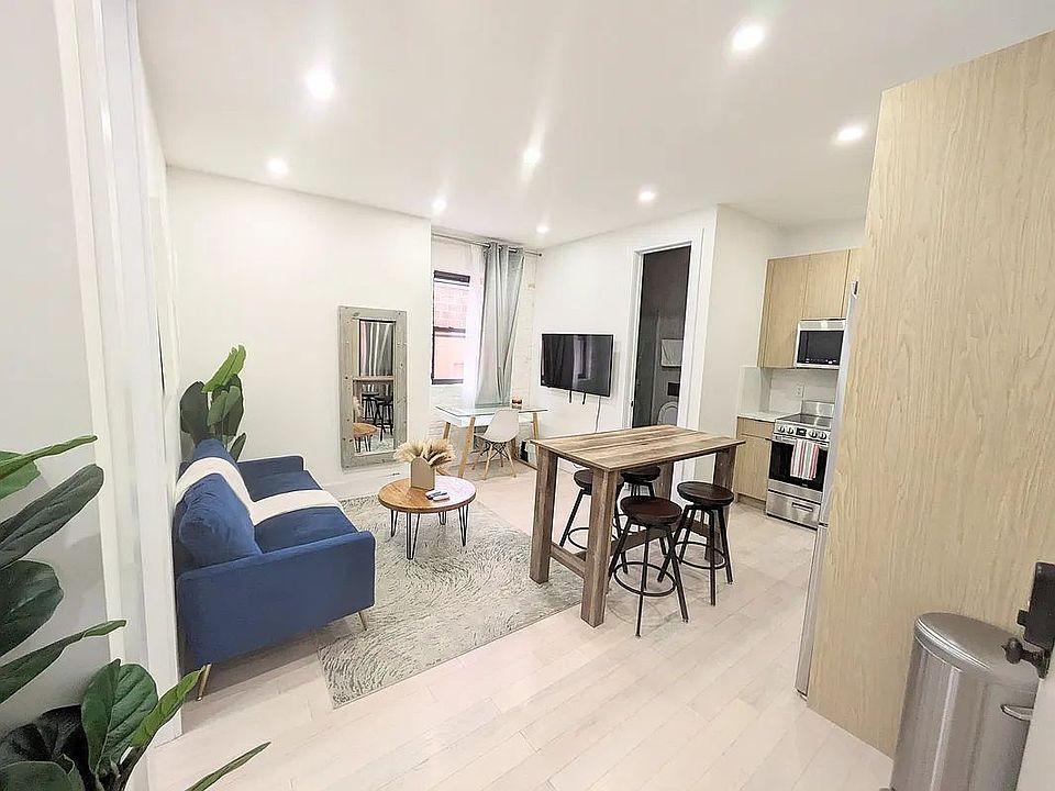 1st image of 180 1st Ave #6