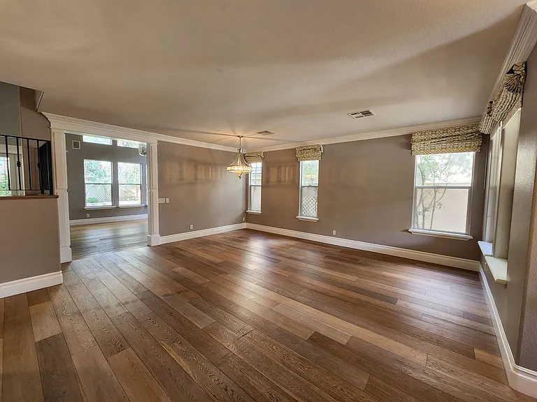 9516 Royal Lamb Dr — Photo 8