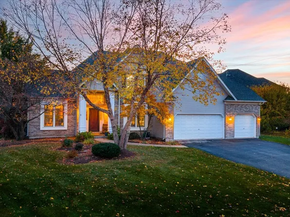 130 Alderwood Ln, Aurora, IL 60504