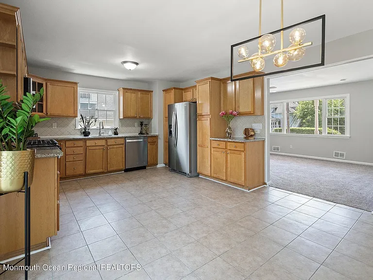 80 Morningside Ave — Photo 4