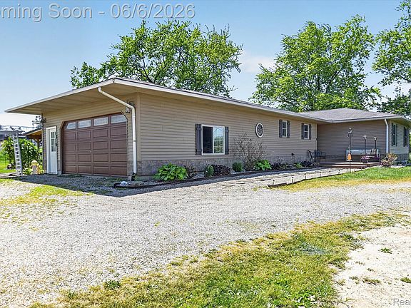 2nd image of 3949 Burnsline Rd
