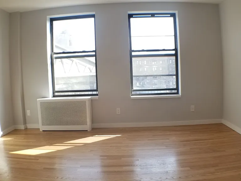 427 Fort Washington Ave #5G — Photo 6