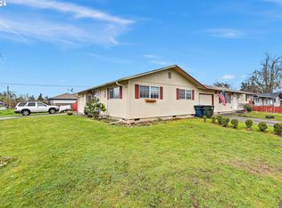 3994 S F St, Springfield, OR 97478