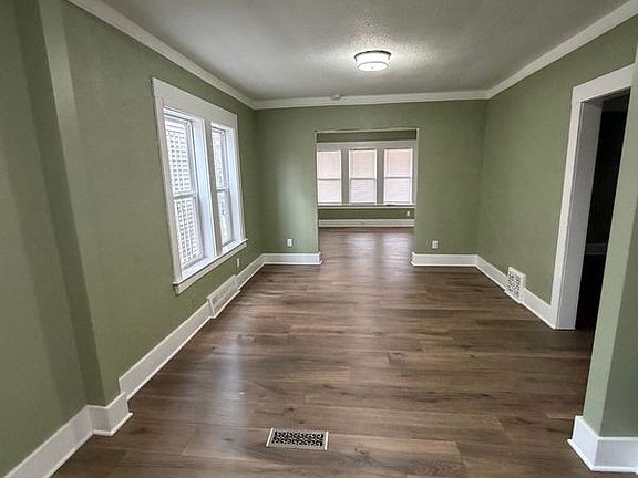 4th image of 7263 Senator St