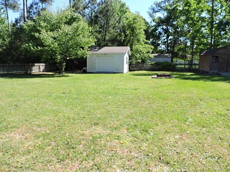 403 Jacqueline Dr — Photo 29