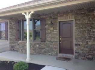 865 Cambridge Dr, Manheim, PA 17545