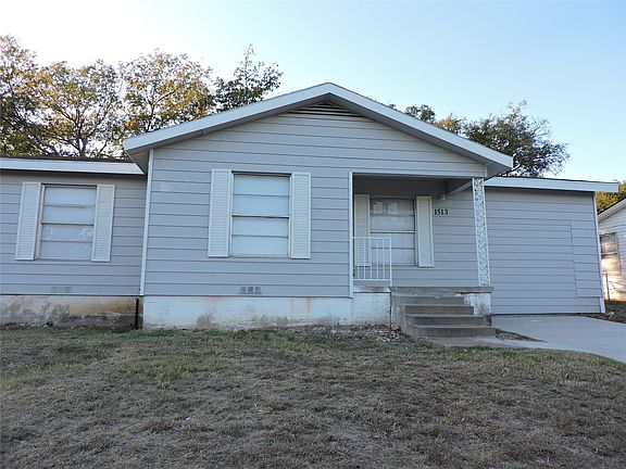 2nd image of 1513 Skyline Dr