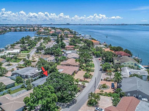 4th image of 1907 Dolphin Blvd S