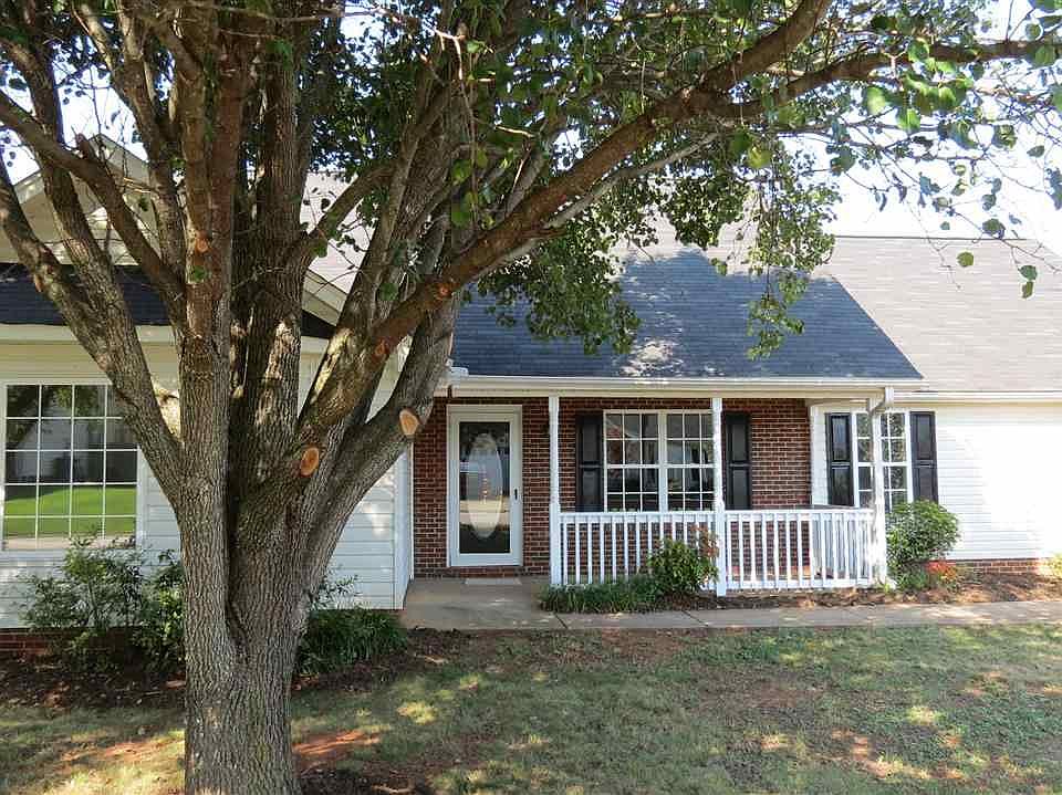 1st image of 107 Kingfisher Dr