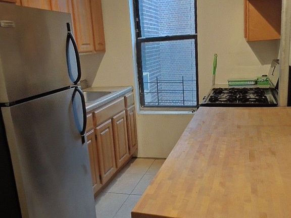 2nd image of 356 Saint Johns Pl #A3