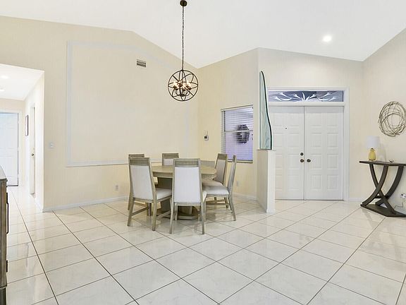 5th image of 9726 Harbour Lake Cir
