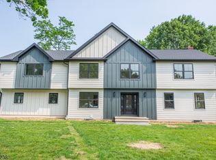 8 Village Rd, Florham Park, NJ 07932